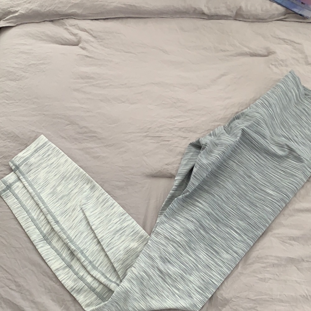 Lululemon pants - Picture 2 of 3